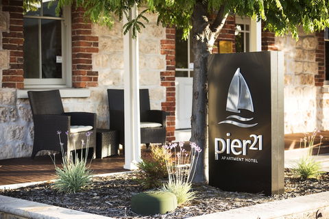 Pier 21 Apartment Hotel - 1 Gold Coast 4