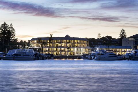 Pier 21 Apartment Hotel - 1 Gold Coast 0