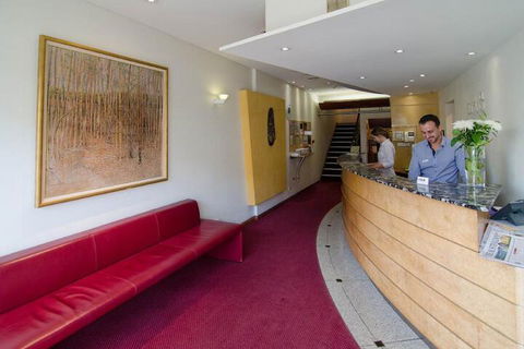 Arts Hotel - Gold Coast 4U 4