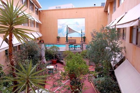 Arts Hotel - Gold Coast 4U 2