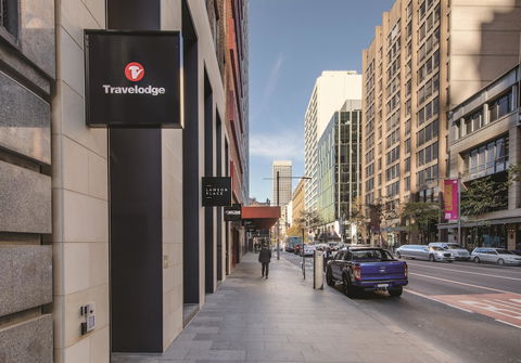 Travelodge Hotel Sydney Martin Place - Gold Coast 4U 5