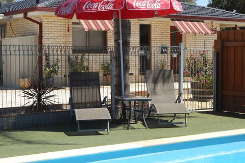 Motel Woongarra - Gold Coast 4U 2