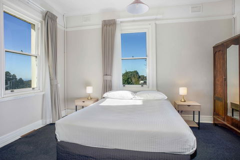 The Grand View Hotel - Accommodation Gold Coast 2