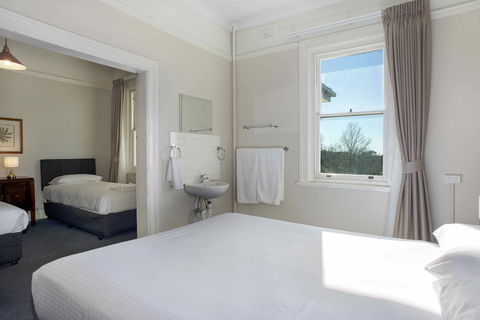 The Grand View Hotel - Accommodation Gold Coast 6