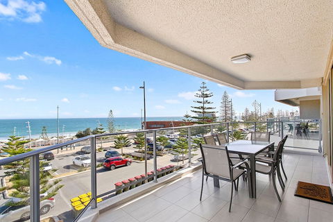 Seashells Scarborough - Accommodation Gold Coast 0