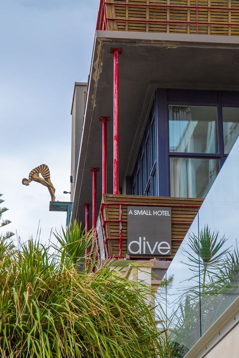 Dive Hotel - Gold Coast 4U 1