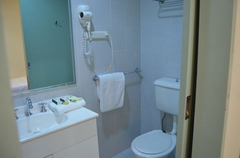 Devere Hotel - Gold Coast 4U 5