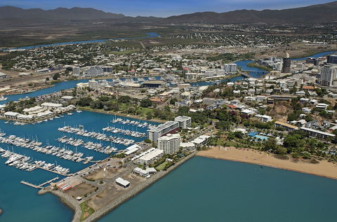 Mariners North Holiday Apartments - Gold Coast 4U 6