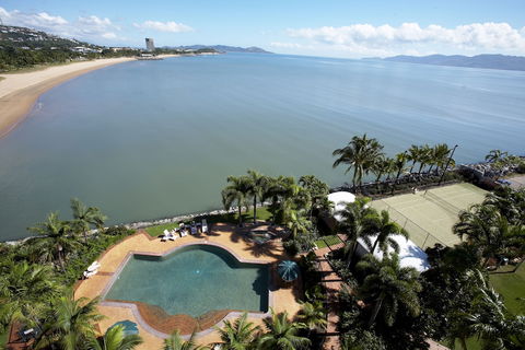 Mariners North Holiday Apartments - Gold Coast 4U 5