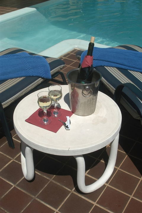 Burke And Wills Motor Inn - Accommodation Gold Coast 1