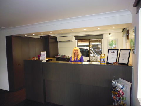 Burke And Wills Motor Inn - Accommodation Gold Coast 2