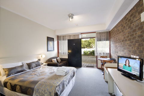 Lorne Coachman Inn - Accommodation Gold Coast 6