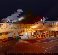 The Lighthouse Hotel - Accommodation Gold Coast