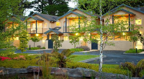 Falls Mountain Retreat - Accommodation Gold Coast 1