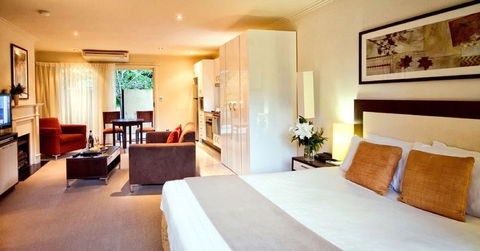 Falls Mountain Retreat - Accommodation Gold Coast 3