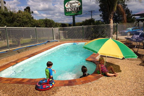 Country Rose Motel Warwick - Accommodation Gold Coast 2