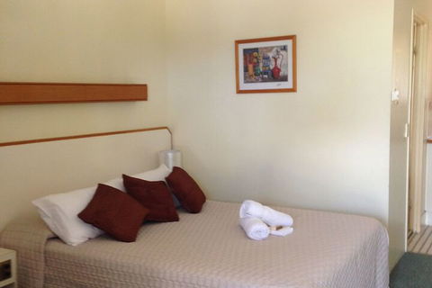 Country Rose Motel Warwick - Accommodation Gold Coast 7