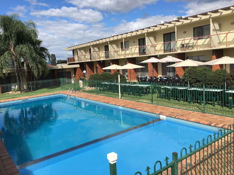 Redhill Tamworth Motor Inn & Conference Centre - Accommodation Gold Coast 4