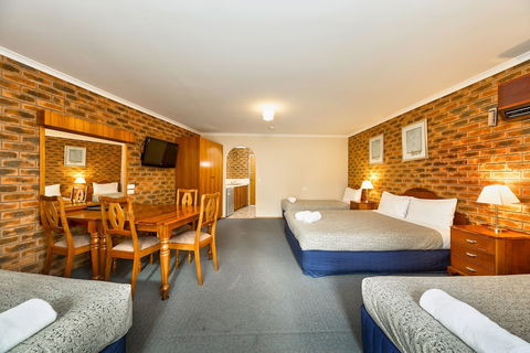 Hume Country Motor Inn - Gold Coast 4U 4