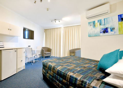 Atlantic Tower Motor Inn - Accommodation Gold Coast 3