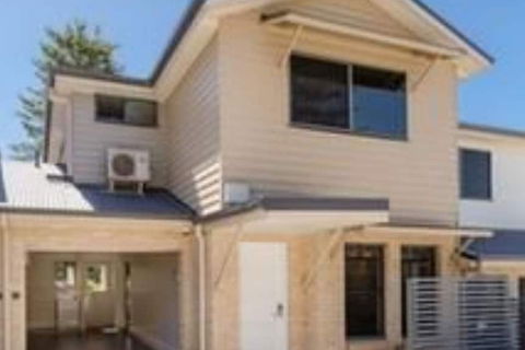 Cardiff Executive Apartments - Accommodation Gold Coast 7