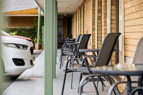 Garden City Motor Inn - Gold Coast 4U 1