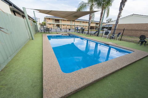 Garden City Motor Inn - Gold Coast 4U 5