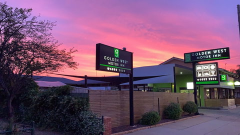 Golden West Motor Inn - Accommodation Gold Coast 2