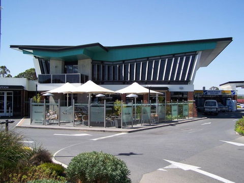 Highlander Hotel - Accommodation Gold Coast 1