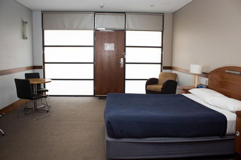 Highlander Hotel - Accommodation Gold Coast 6