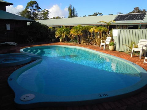 Tree Top Walk Motel - Accommodation Gold Coast 0