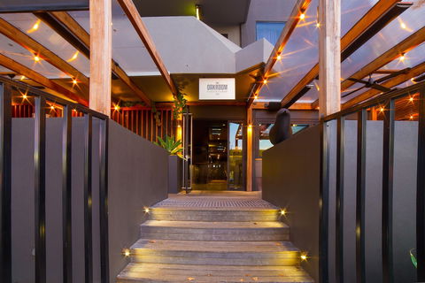Townhouse Hotel - Accommodation Gold Coast 0