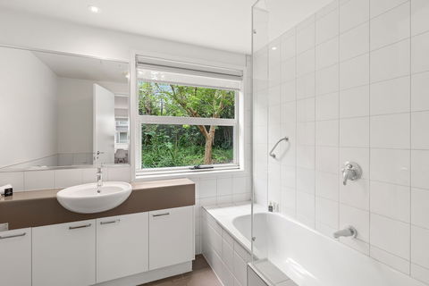 Burwood Serviced Apartments - Accommodation Gold Coast 4