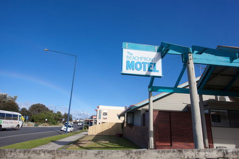 Beachfront Motel - Gold Coast 4U 6
