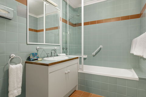 Quest Waterfront Serviced Apartments - Accommodation Gold Coast 6