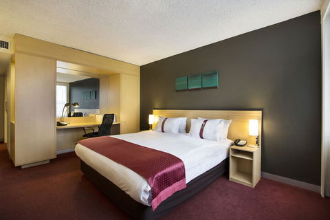 Holiday Inn Melbourne Airport, An IHG Hotel - Accommodation Gold Coast 4