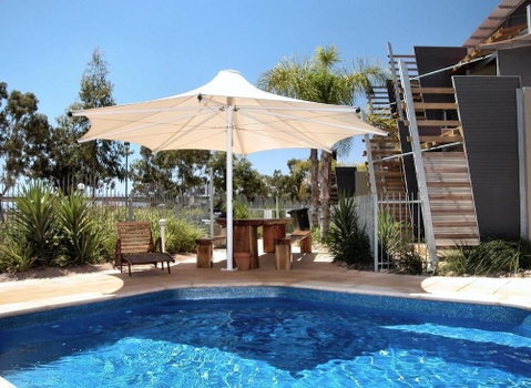 Majestic Oasis Apartments - Accommodation Gold Coast 2