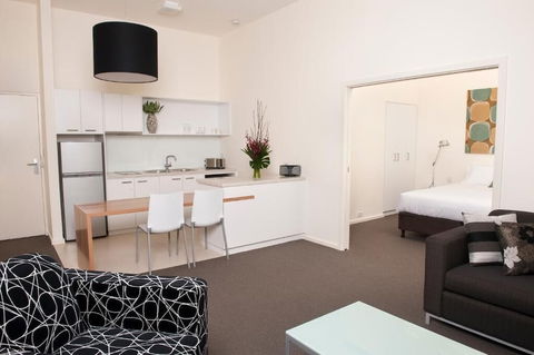 Majestic Old Lion Apartments - Accommodation Gold Coast 5