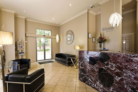 Majestic Old Lion Apartments - Accommodation Gold Coast 1