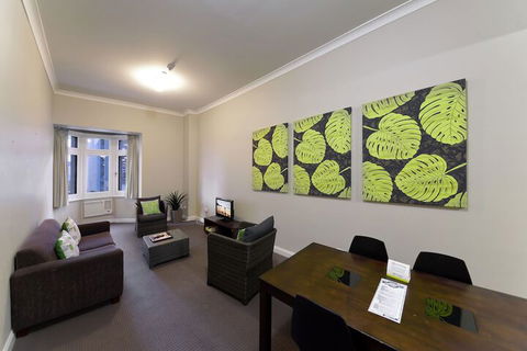 Mansions On Pulteney - Accommodation Gold Coast 4