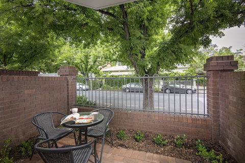 Adelaide Inn - Accommodation Gold Coast 4