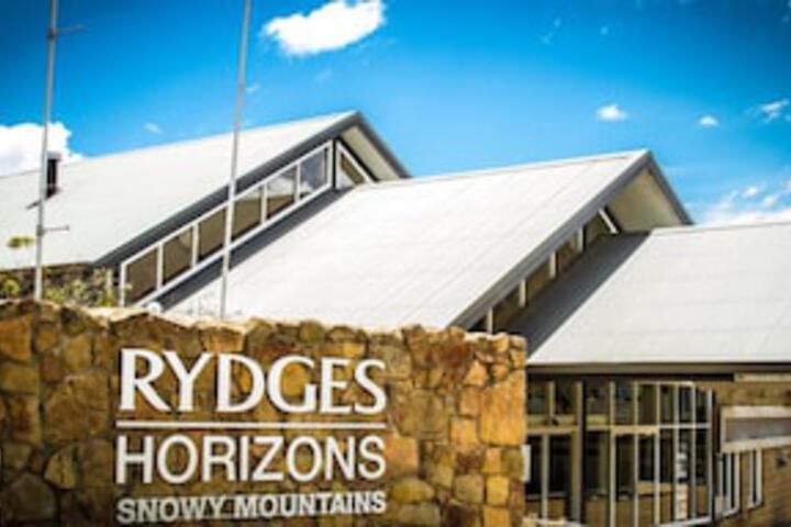 Jindabyne NSW Accommodation Gold Coast