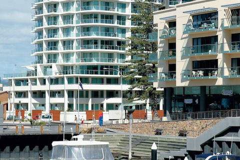 Oaks Glenelg Liberty Suites - Gold Coast 4U 5