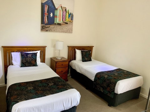 Ensenada Motor Inn And Suites - Accommodation Gold Coast 2