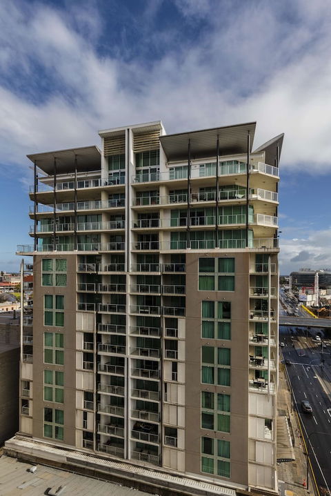 Oaks Adelaide Horizons Suites - Accommodation Gold Coast 3