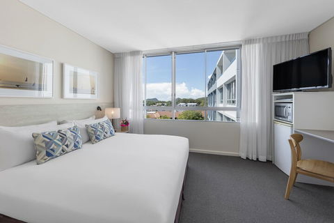 Oaks Nelson Bay Lure Suites - Accommodation Gold Coast 7