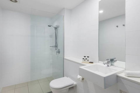 Oaks Nelson Bay Lure Suites - Accommodation Gold Coast 5