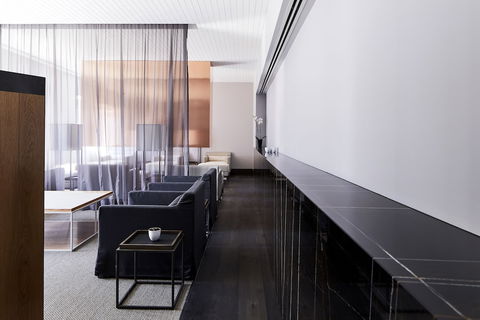 Hotel Realm - Accommodation Gold Coast 2