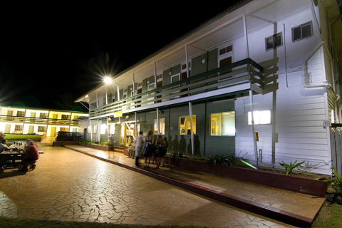 Eurong Beach Resort - 1 Gold Coast 5