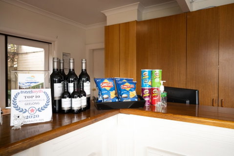 Admiralty Inn - Accommodation Gold Coast 3